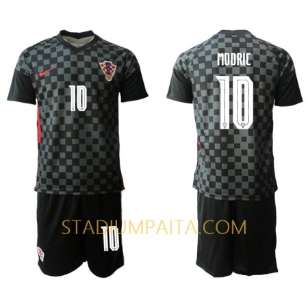 Virallinen pelipaita Kroatia Luka Modrić 10 Vieras EURO 2020 Lyhythihainen - Lasten( + Lyhyet housut ) Virallinen pelipaita Kroatia Luka Modrić 10 Vieras EURO 2020 Lyhythihainen - Lasten( + Lyhyet housut )